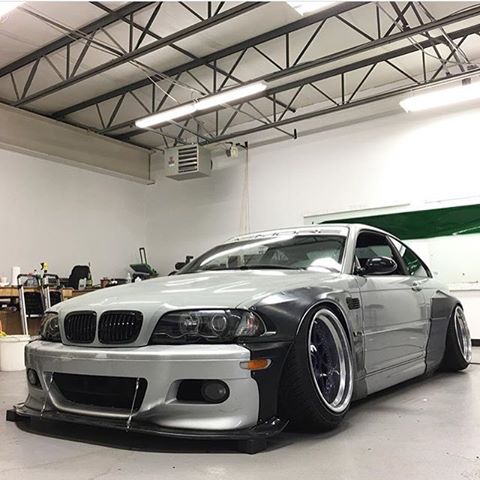 Bmw E46 pandem-style bodykit